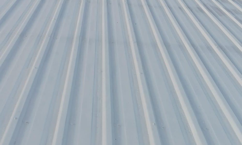 Commercial roofing seal coats (2)